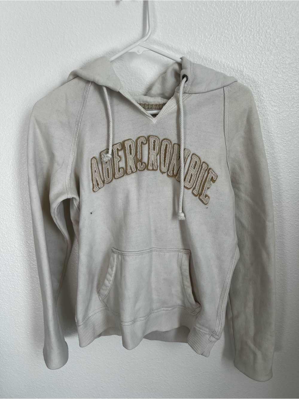 Abercrombie & Fitch Cream Pullover Hooded Sweatshirt with Embroidered Logo